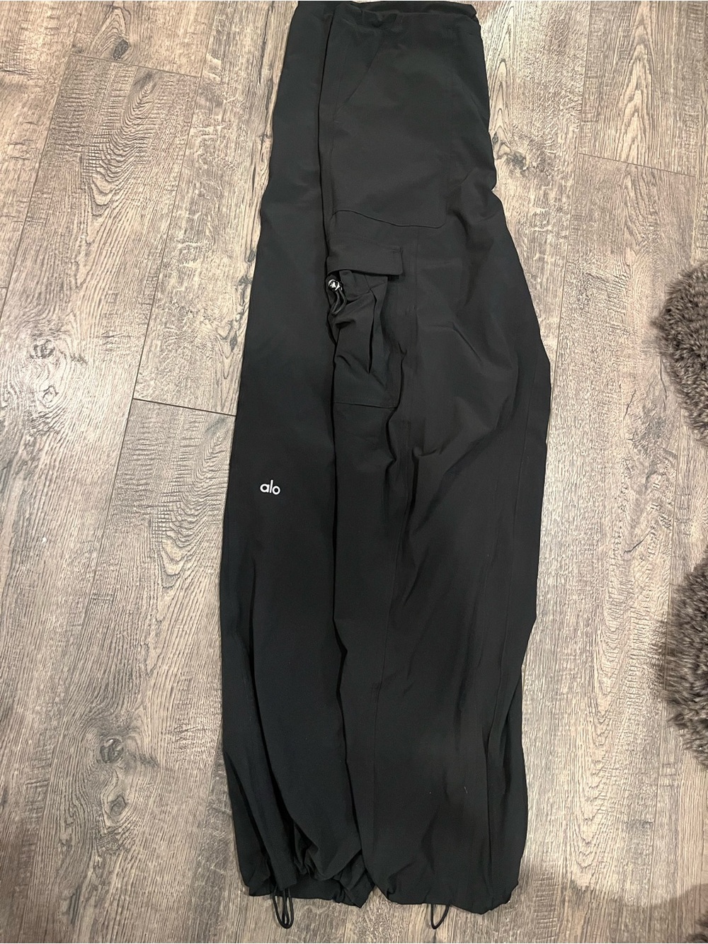 ALO Yoga Black Track Joggers with Cargo Pocket